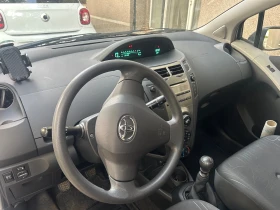 Toyota Yaris 32.500км !!! 1.3i, 101HP - 5490 € / 10737.51 лв. - 72958615 12