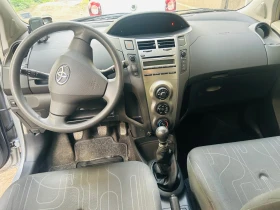 Toyota Yaris 32.500км !!! 1.3i, 101HP - 5490 € / 10737.51 лв. - 72958615 10