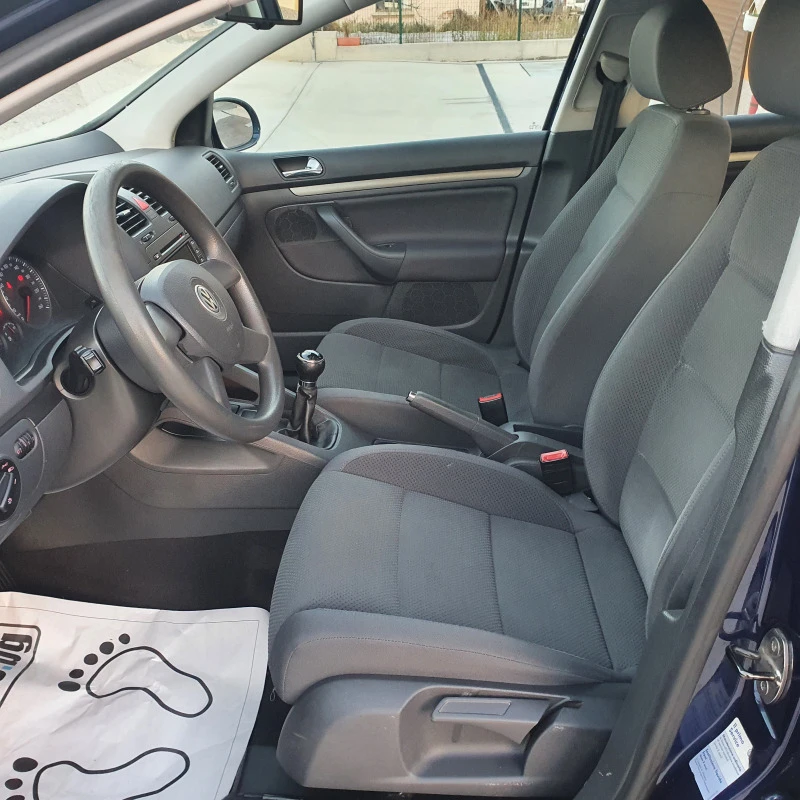 VW Golf 1.6бен.115к.с., снимка 12 - Автомобили и джипове - 38880450