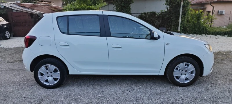 Dacia Sandero 1.5dci Германия , снимка 8 - Автомобили и джипове - 46324244