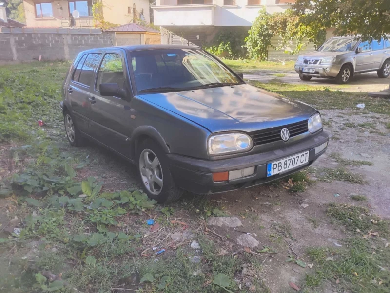 VW Golf 1.6, снимка 1 - Автомобили и джипове - 47425310