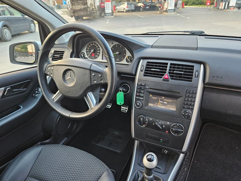 Mercedes-Benz B 150 1.5 Facelift/Sport/Koja/Navig, снимка 11 - Автомобили и джипове - 47780823