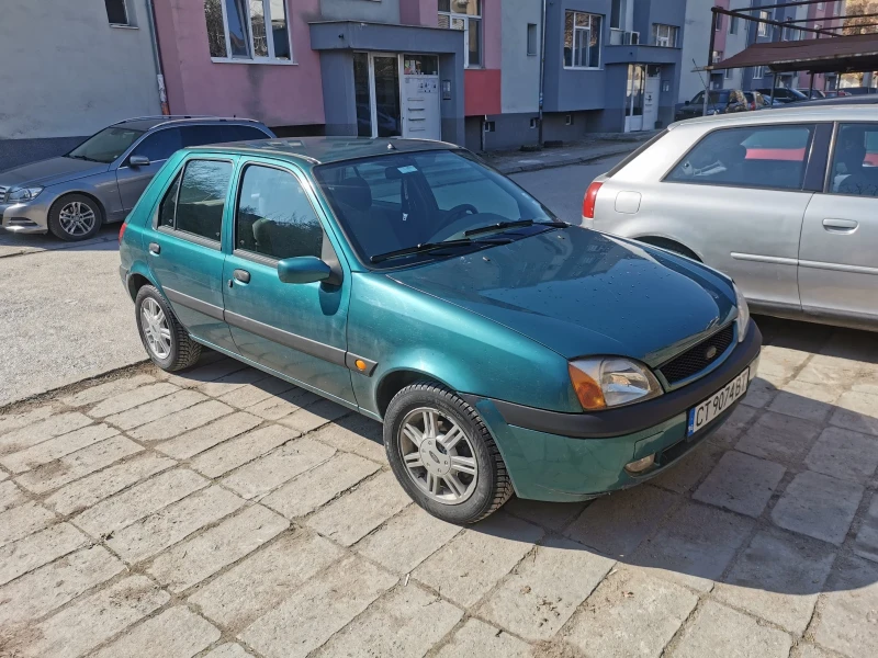 Ford Fiesta 1.8, снимка 5 - Автомобили и джипове - 49249586