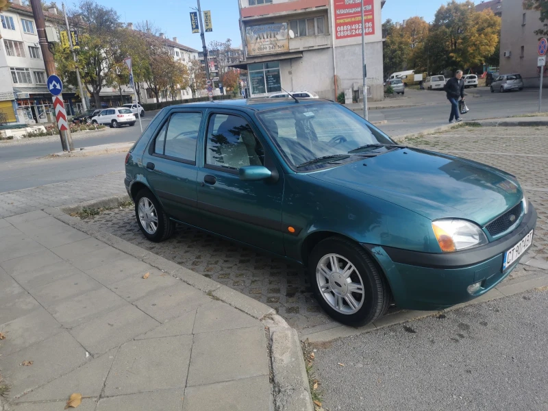 Ford Fiesta 1.8, снимка 2 - Автомобили и джипове - 49249586