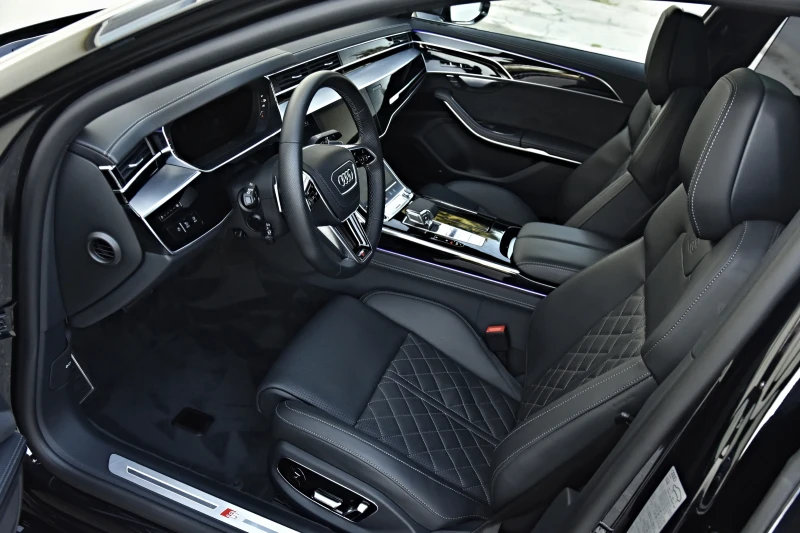 Audi A8 5.0TDI SPORT PAKET TV B&O DIGITAL OLED S8-SITZE, снимка 8 - Автомобили и джипове - 51900485