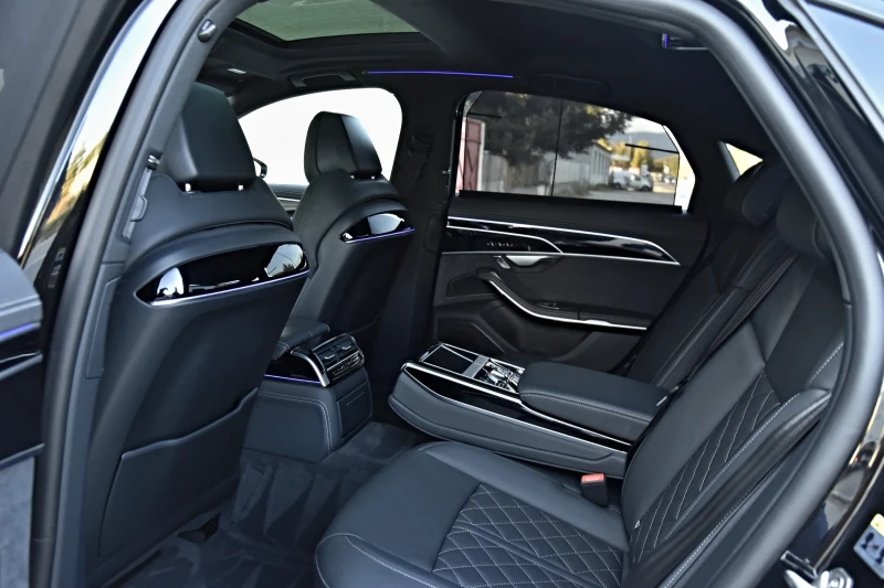 Audi A8 5.0TDI SPORT PAKET TV B&O DIGITAL OLED S8-SITZE, снимка 15 - Автомобили и джипове - 51900485
