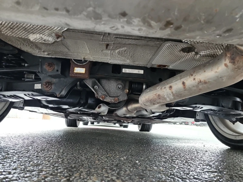 BMW 330 M PACK * * RED INTERIOR * * CARFAX * * АВТО КРЕДИТ, снимка 13 - Автомобили и джипове - 52793394