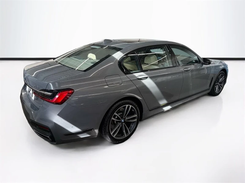 BMW 740 Nardo Gray* B58* HeadUp* Harman Kardon* Mасаж, снимка 4 - Автомобили и джипове - 52886248