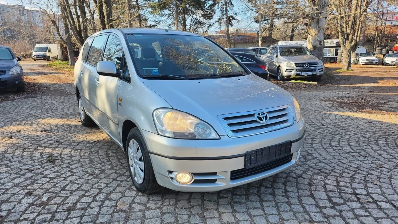 Toyota Avensis verso 2.0d4d 116k.c. 7 местна