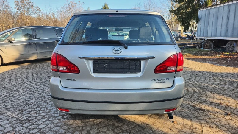 Toyota Avensis verso 2.0d4d 116k.c. 7 местна, снимка 5 - Автомобили и джипове - 52943383