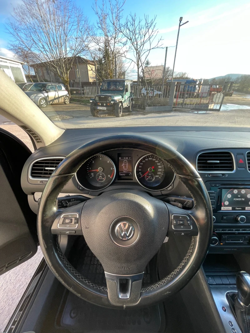VW Golf 1.6TDI-105к.с., снимка 13 - Автомобили и джипове - 53124152