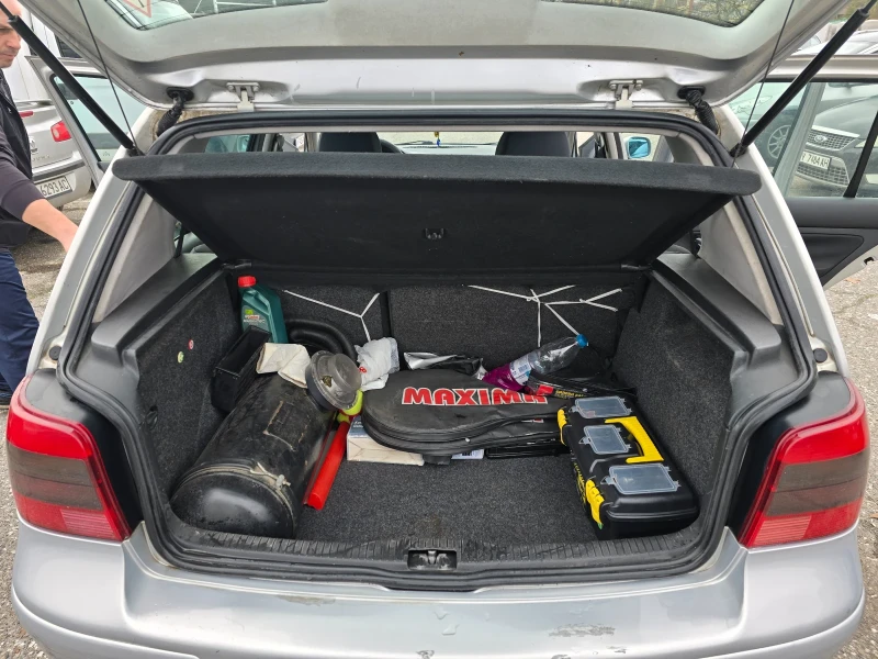 VW Golf 4SR - 1.6 - 101к.с.- бензин/газ, снимка 9 - Автомобили и джипове - 53395733