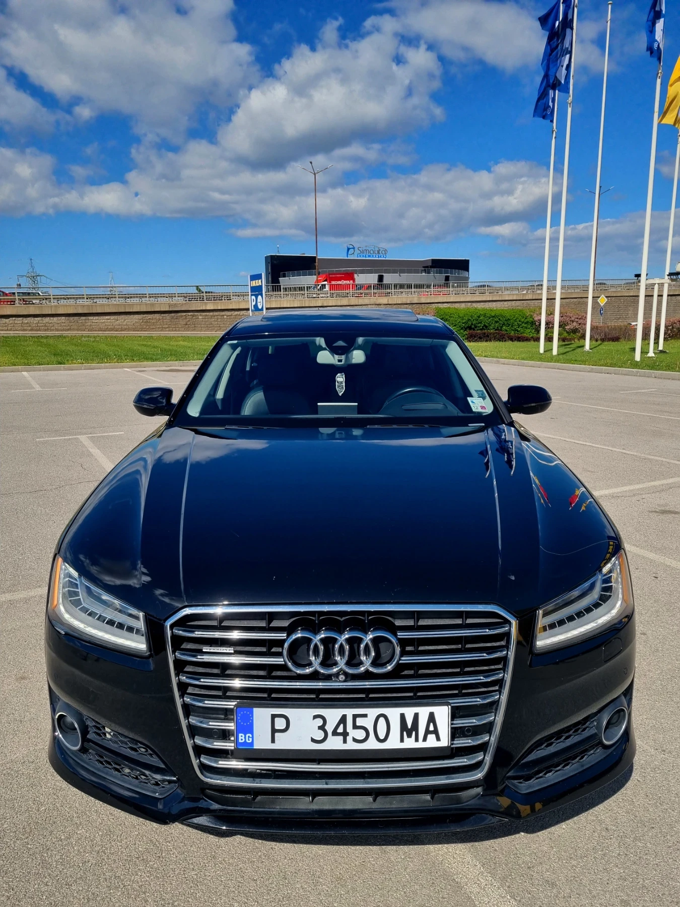 Audi A8 LONG quattro, снимка 1