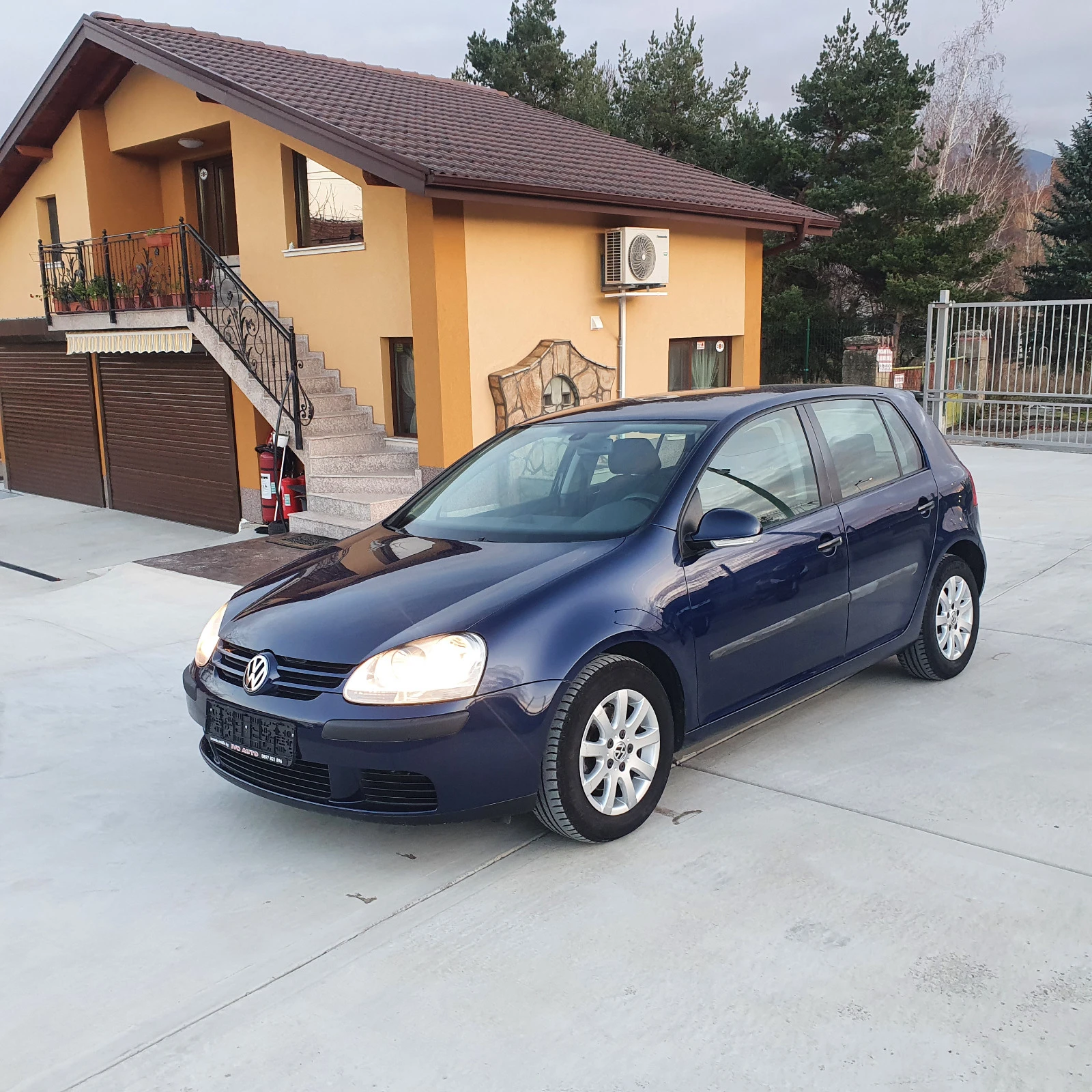 VW Golf 1.6бен.115к.с. - изображение 7