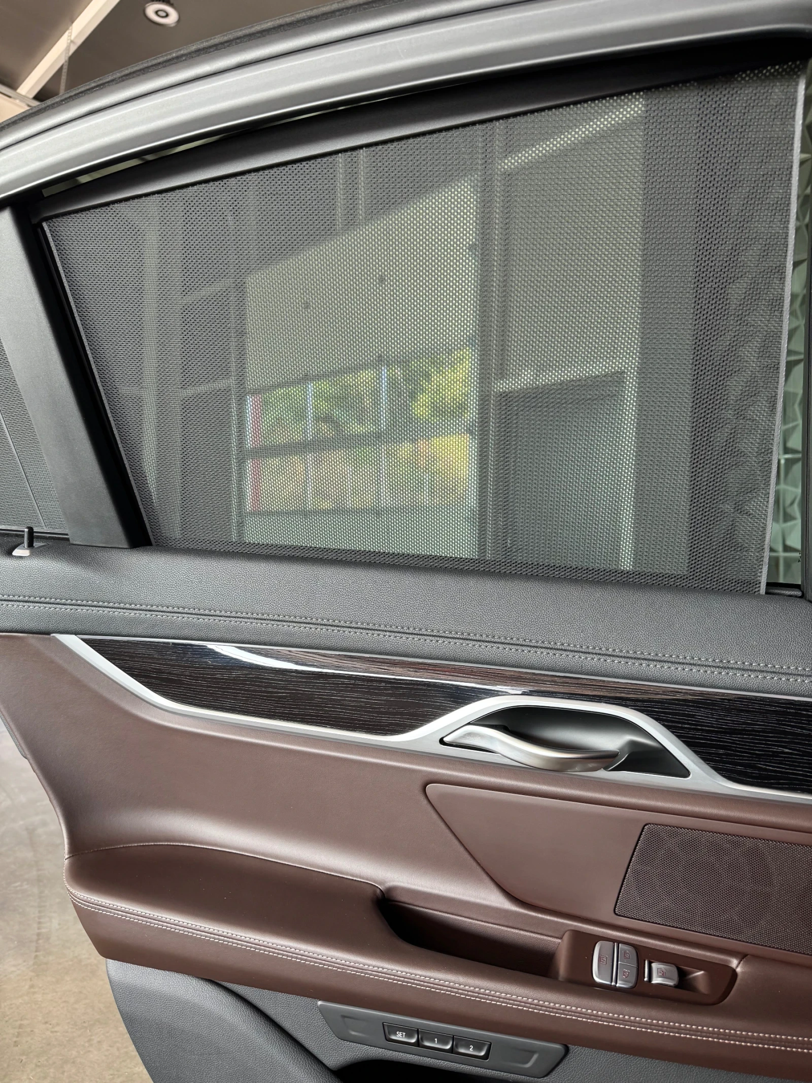 BMW 730 d* xDrive* FULL Екстри* M PACKET * HEAD UP* Шибеда - изображение 8
