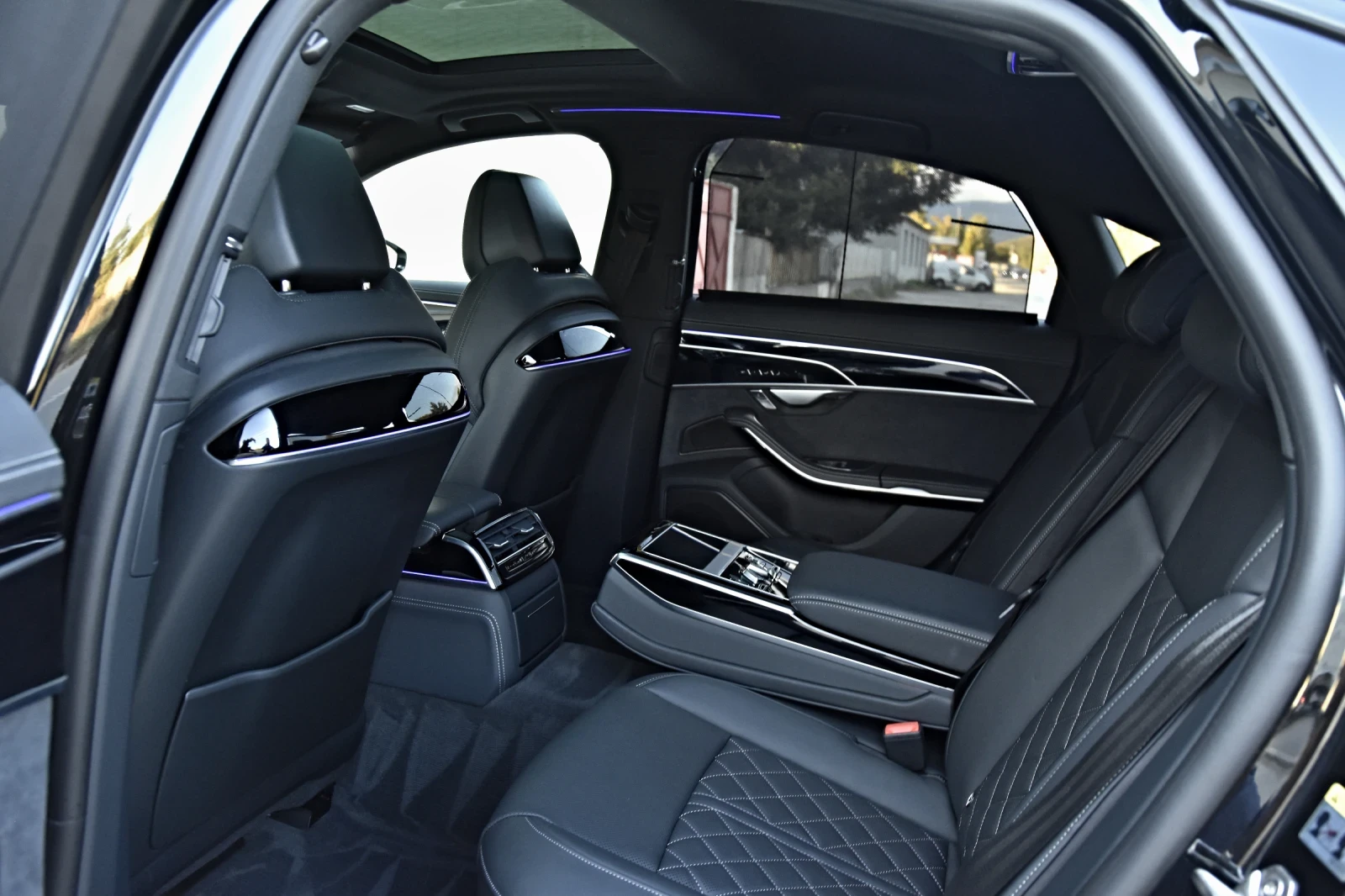 Audi A8 5.0TDI SPORT PAKET TV B&O DIGITAL OLED S8-SITZE | Mobile.bg   15
