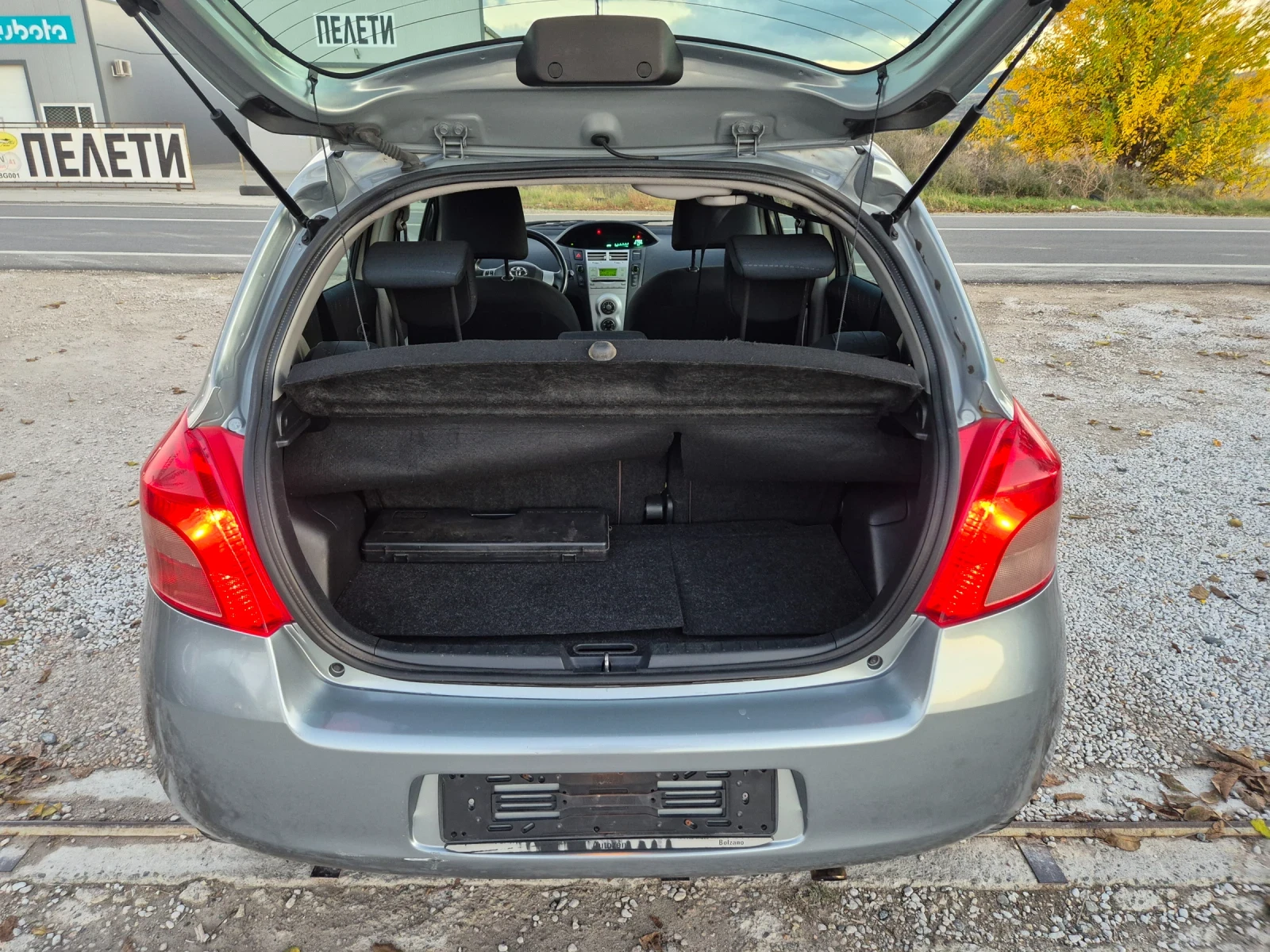 Toyota Yaris 1.3 Benzin  | Mobile.bg   11