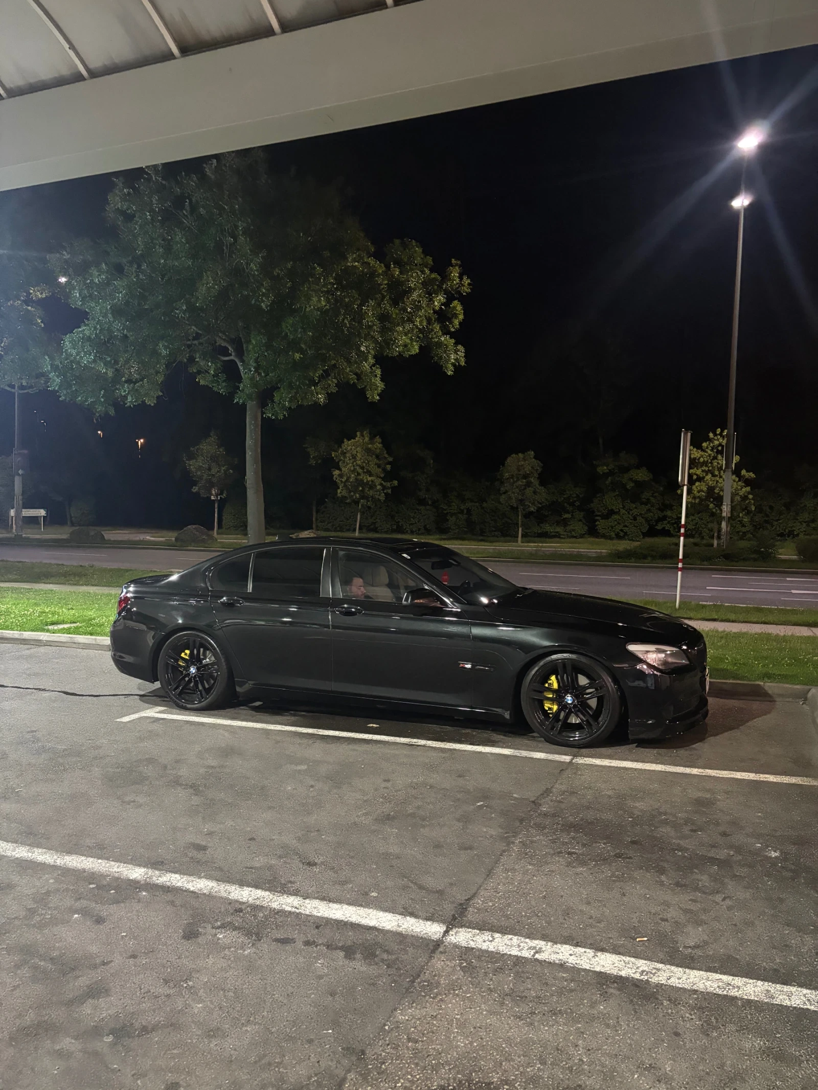 BMW 740  - изображение 3