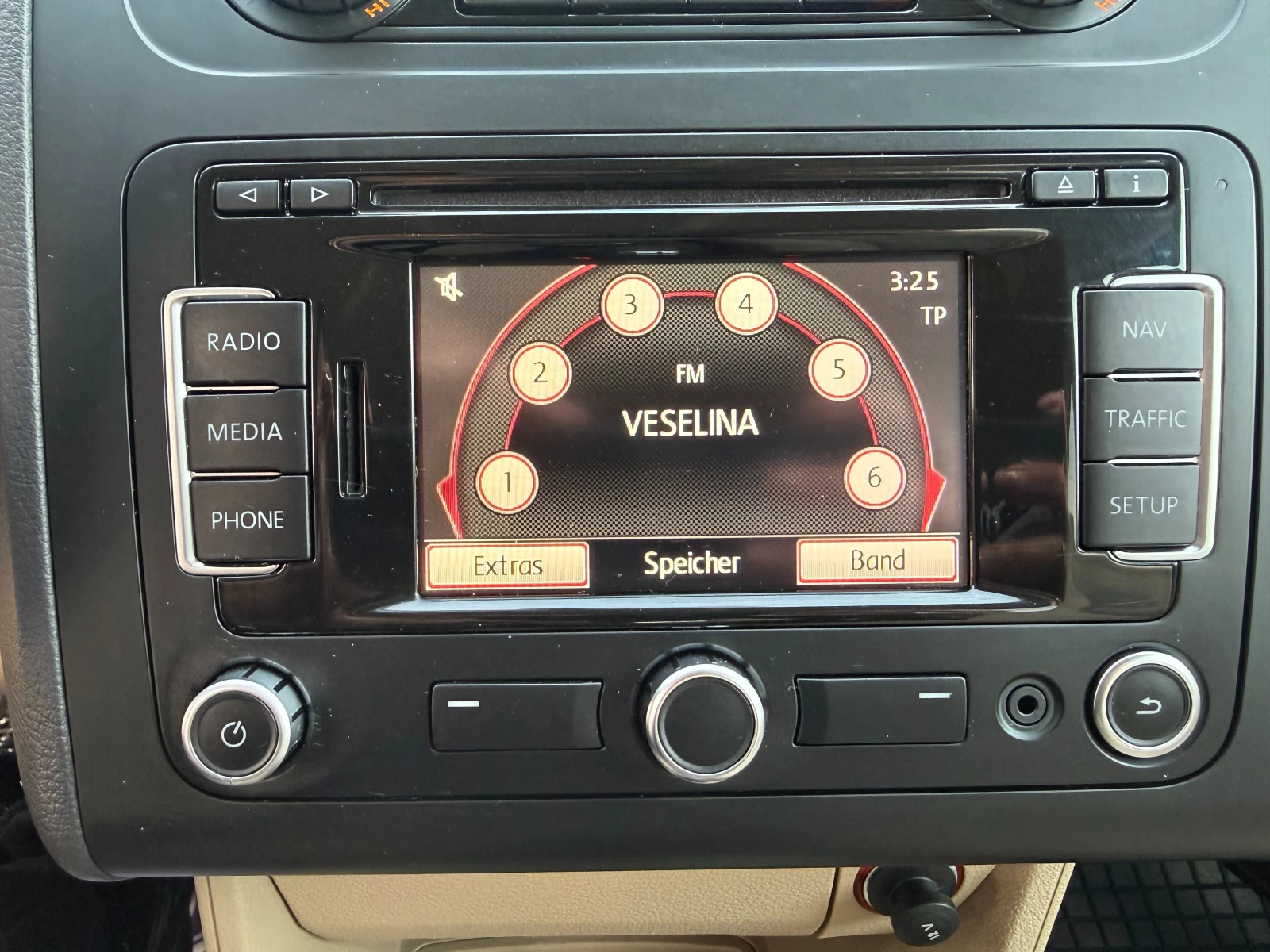 VW Touran 1.6 tdi 105kc | Mobile.bg � ����������� 12