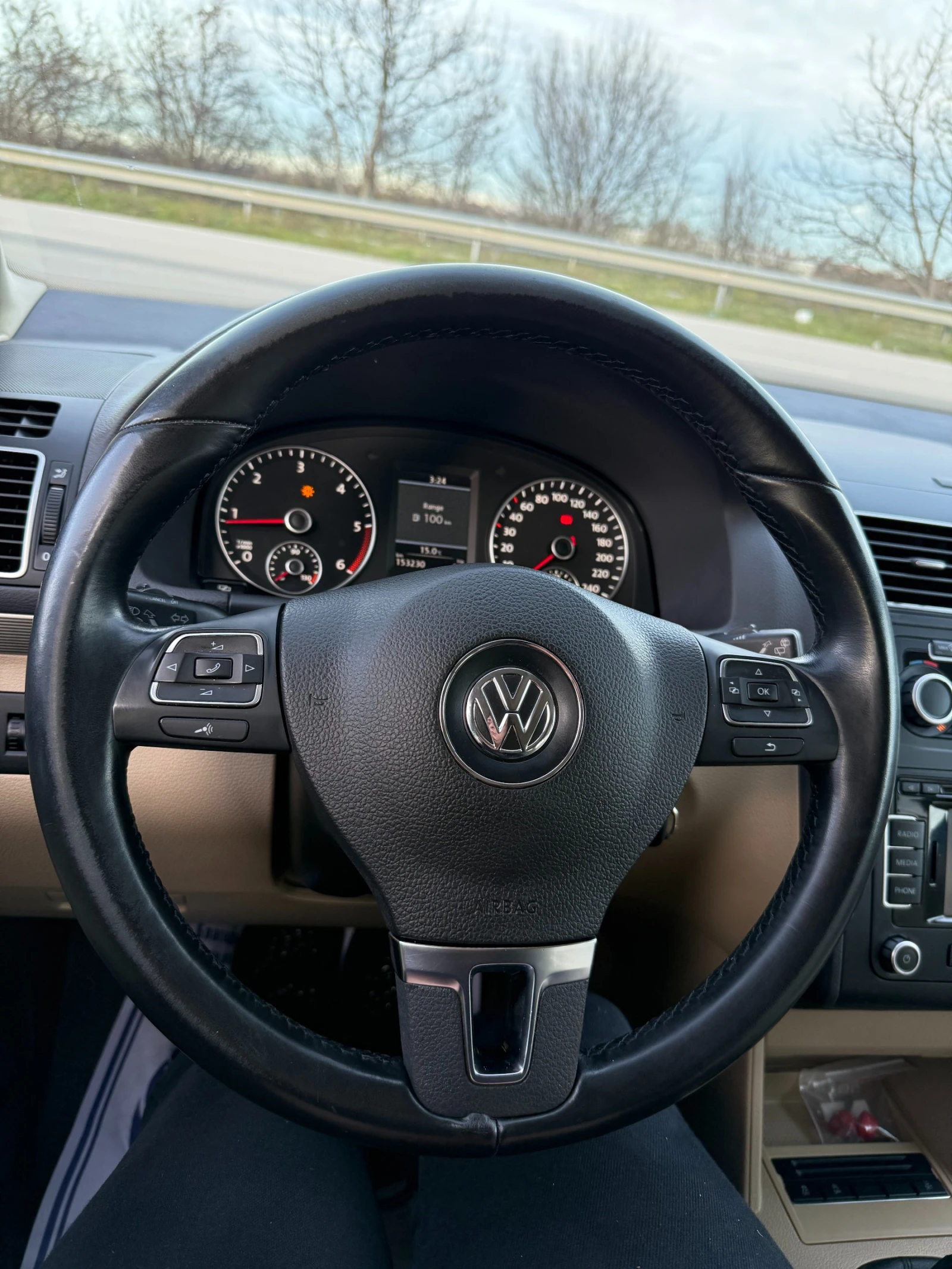 VW Touran 1.6 tdi 105kc | Mobile.bg � ����������� 10