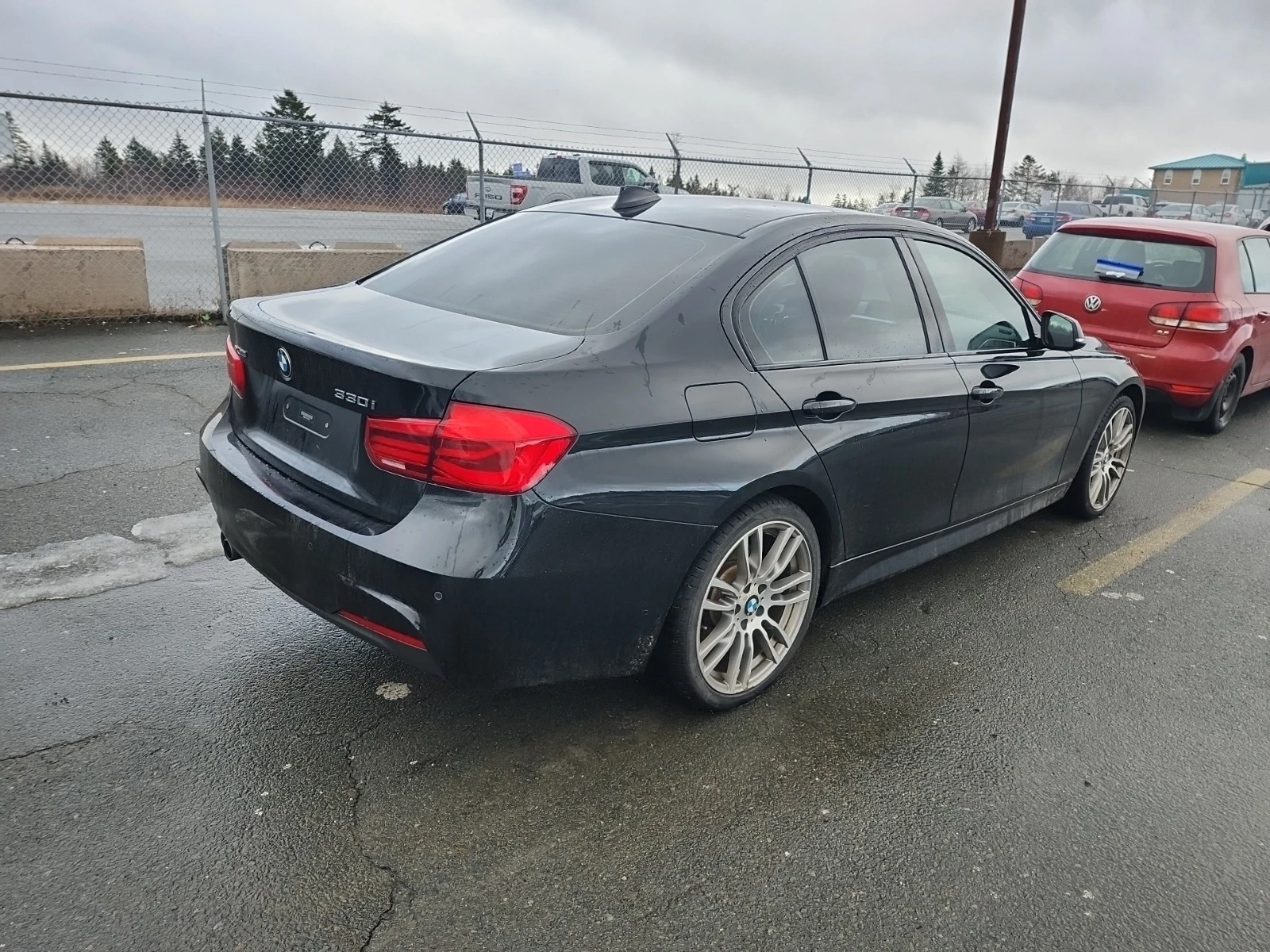 BMW 330 M PACK * * RED INTERIOR * * CARFAX * * АВТО КРЕДИТ - изображение 3