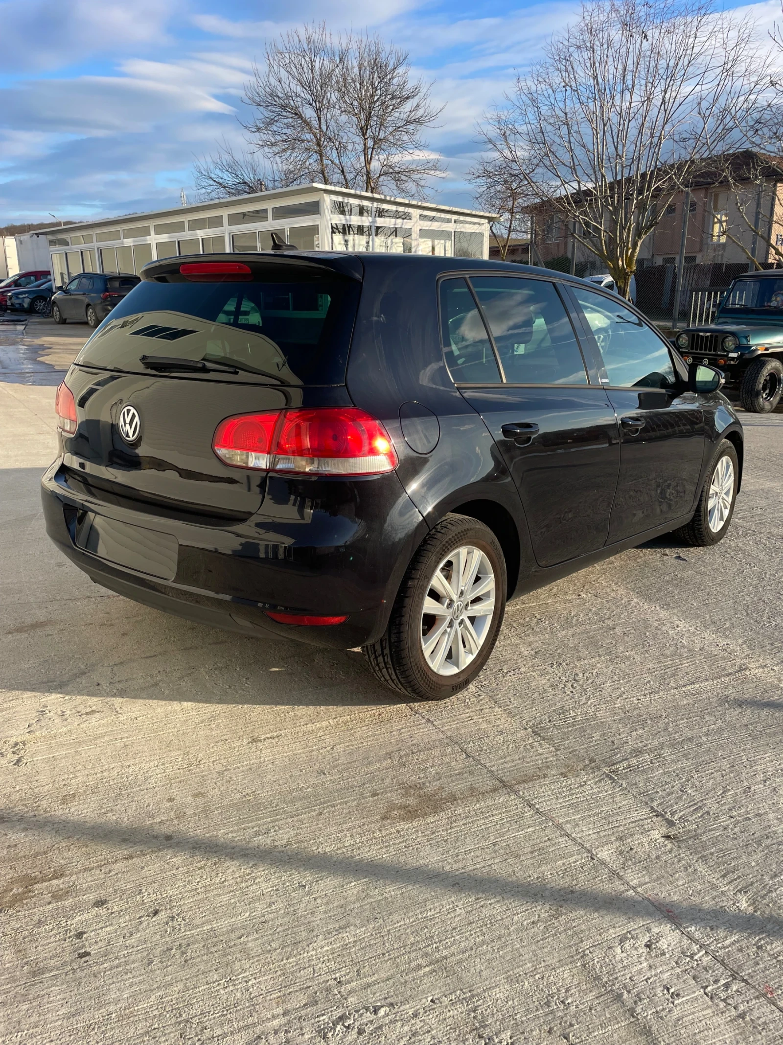 VW Golf 1.6TDI-105к.с. - изображение 4