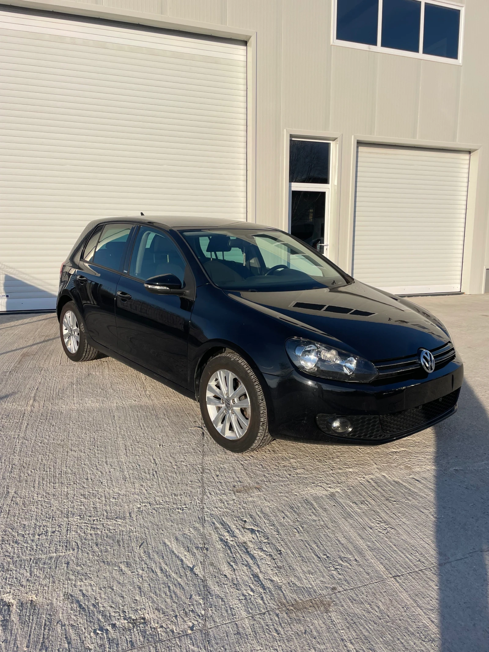VW Golf 1.6TDI-105к.с. - изображение 2