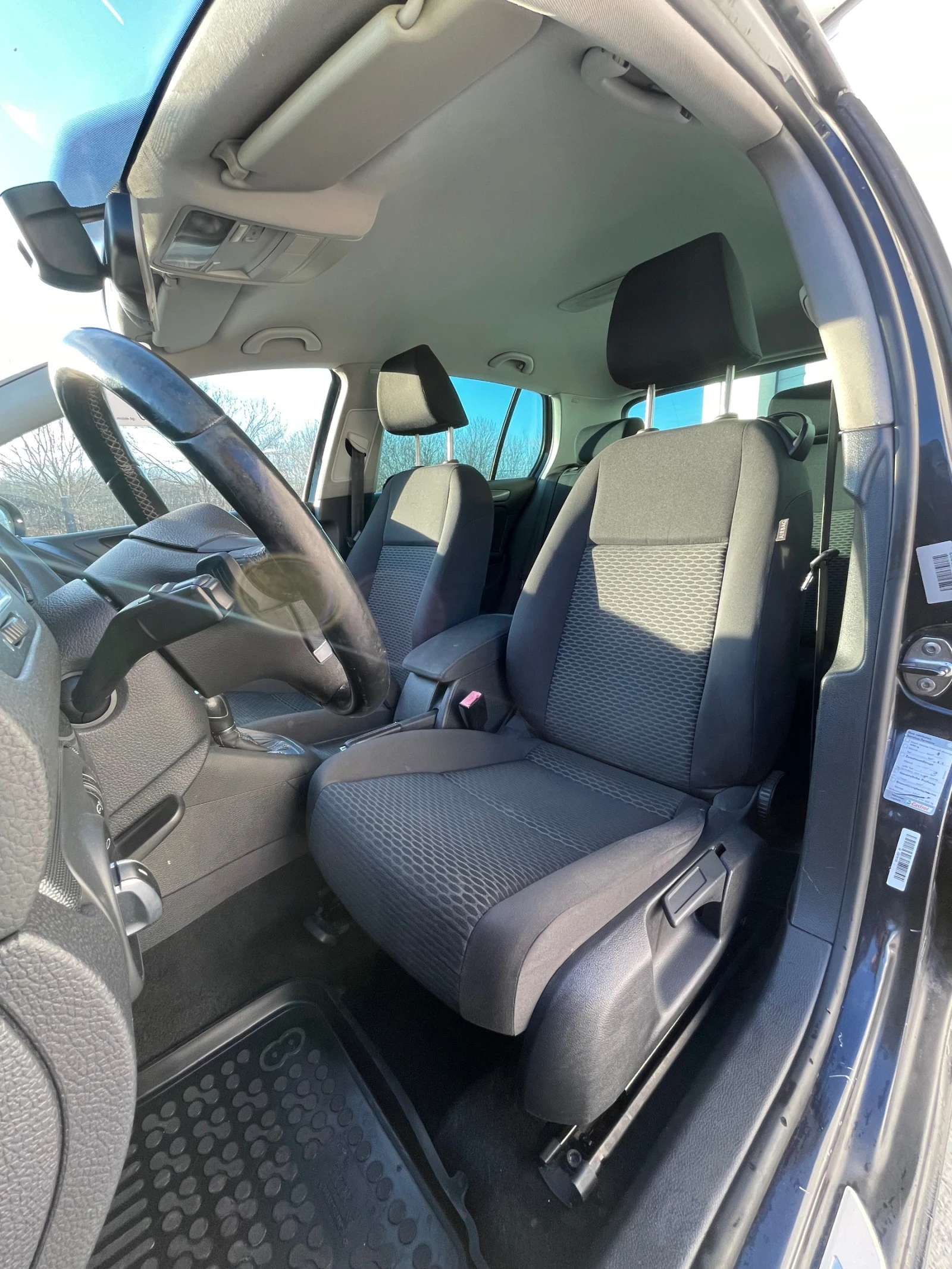 VW Golf 1.6TDI-105к.с. - изображение 8