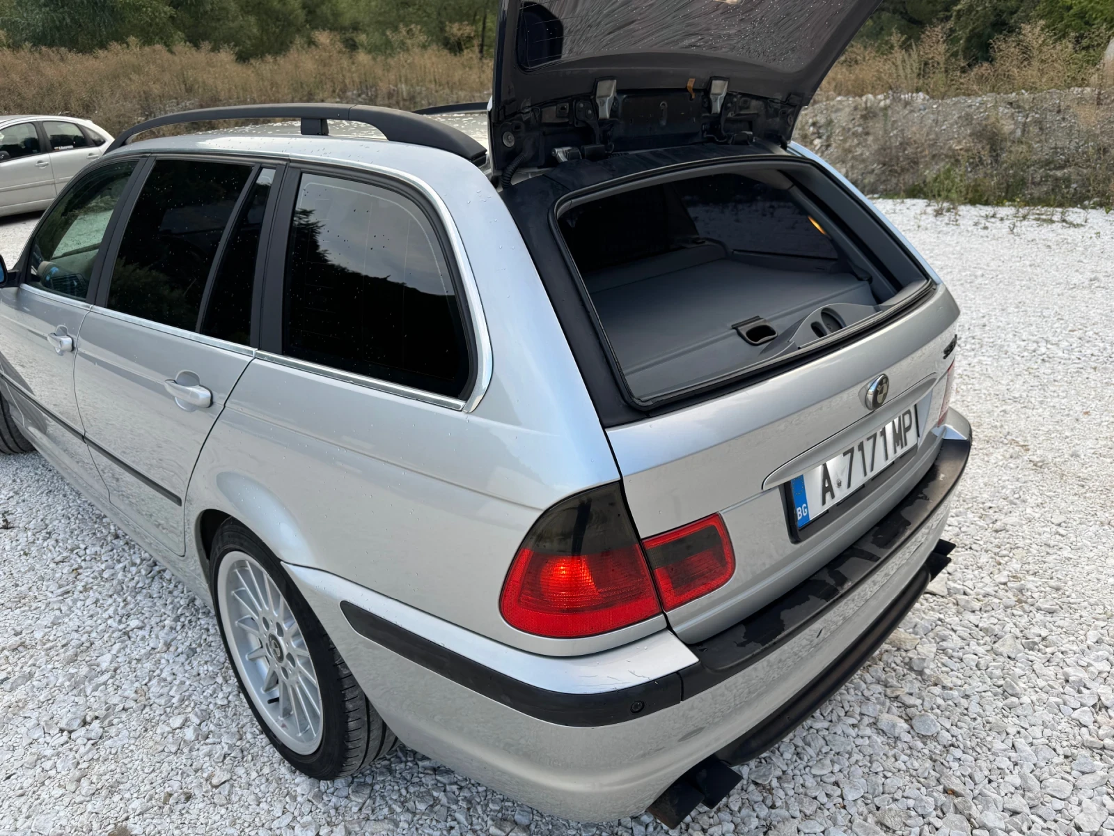 BMW 330, снимка 7 - Автомобили и джипове - 53893060