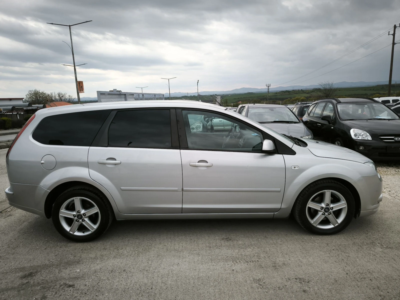 Ford Focus 1.6CTDI, снимка 4 - Автомобили и джипове - 54268411
