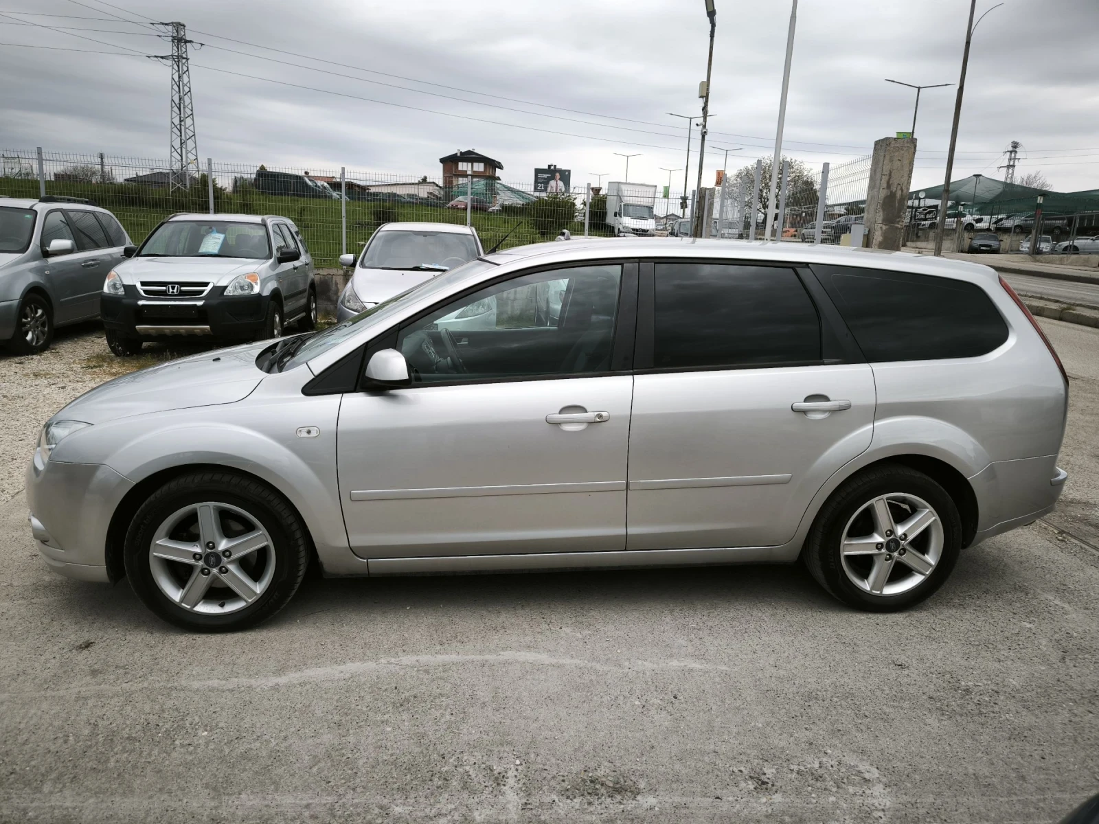 Ford Focus 1.6CTDI, снимка 6 - Автомобили и джипове - 54268411