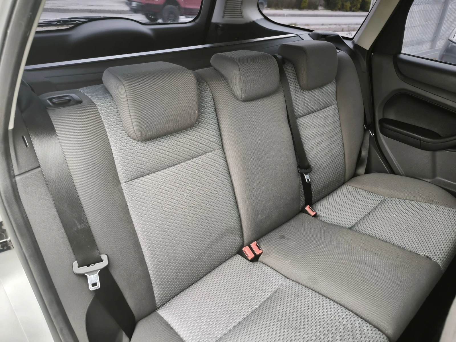 Ford Focus 1.6CTDI, снимка 11 - Автомобили и джипове - 54268411