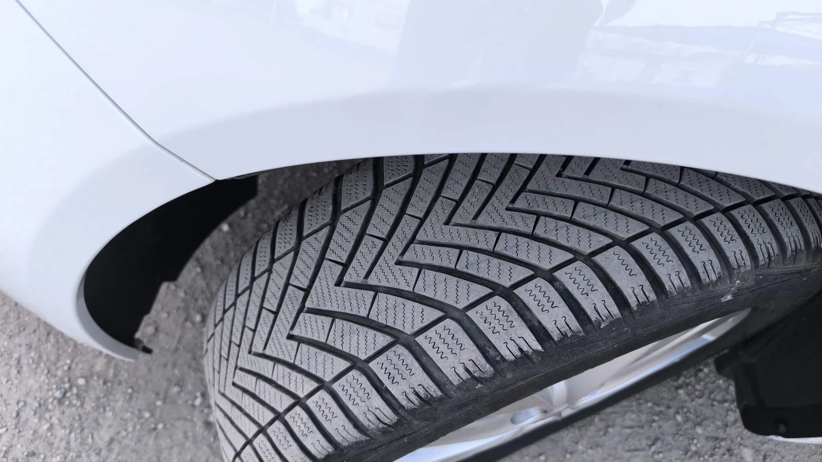 Hyundai Ix20 1.4i, снимка 3 - Автомобили и джипове - 54346747