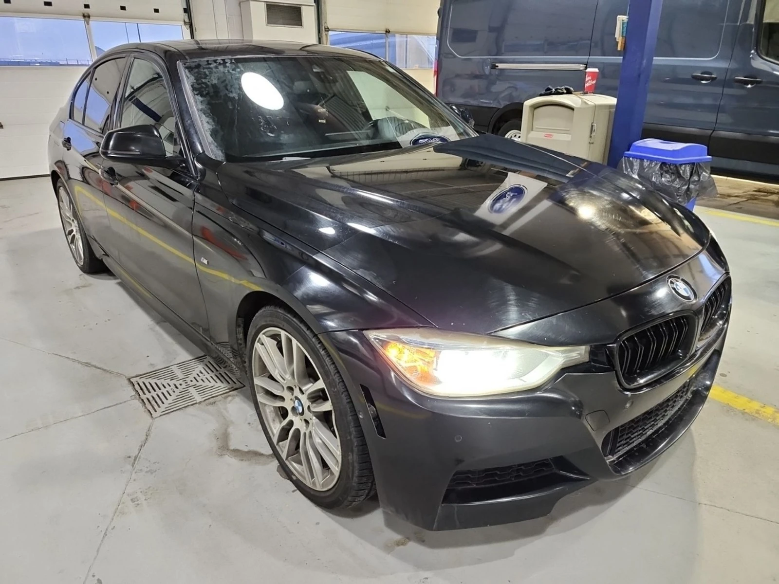 BMW 335 MPACK* ПОДГРЕВ* КАМЕРА* KEYLESSHARMAN* , снимка 3 - Автомобили и джипове - 54417546