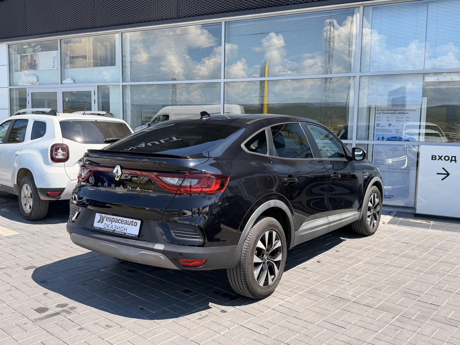 Renault Arkana 1.3 TCe / 140 к.с/ EDC, снимка 6 - Автомобили и джипове - 54836743