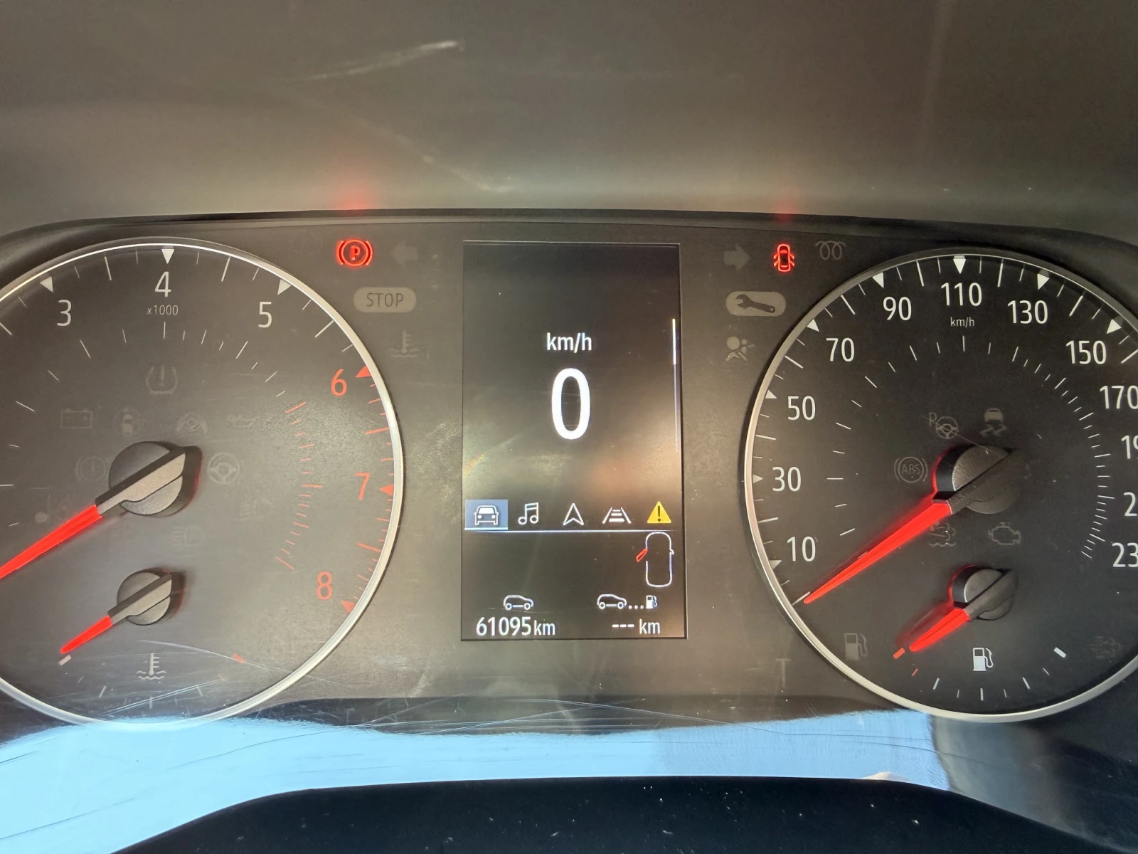 Renault Arkana 1.3 TCe / 140 к.с/ EDC, снимка 15 - Автомобили и джипове - 54836743