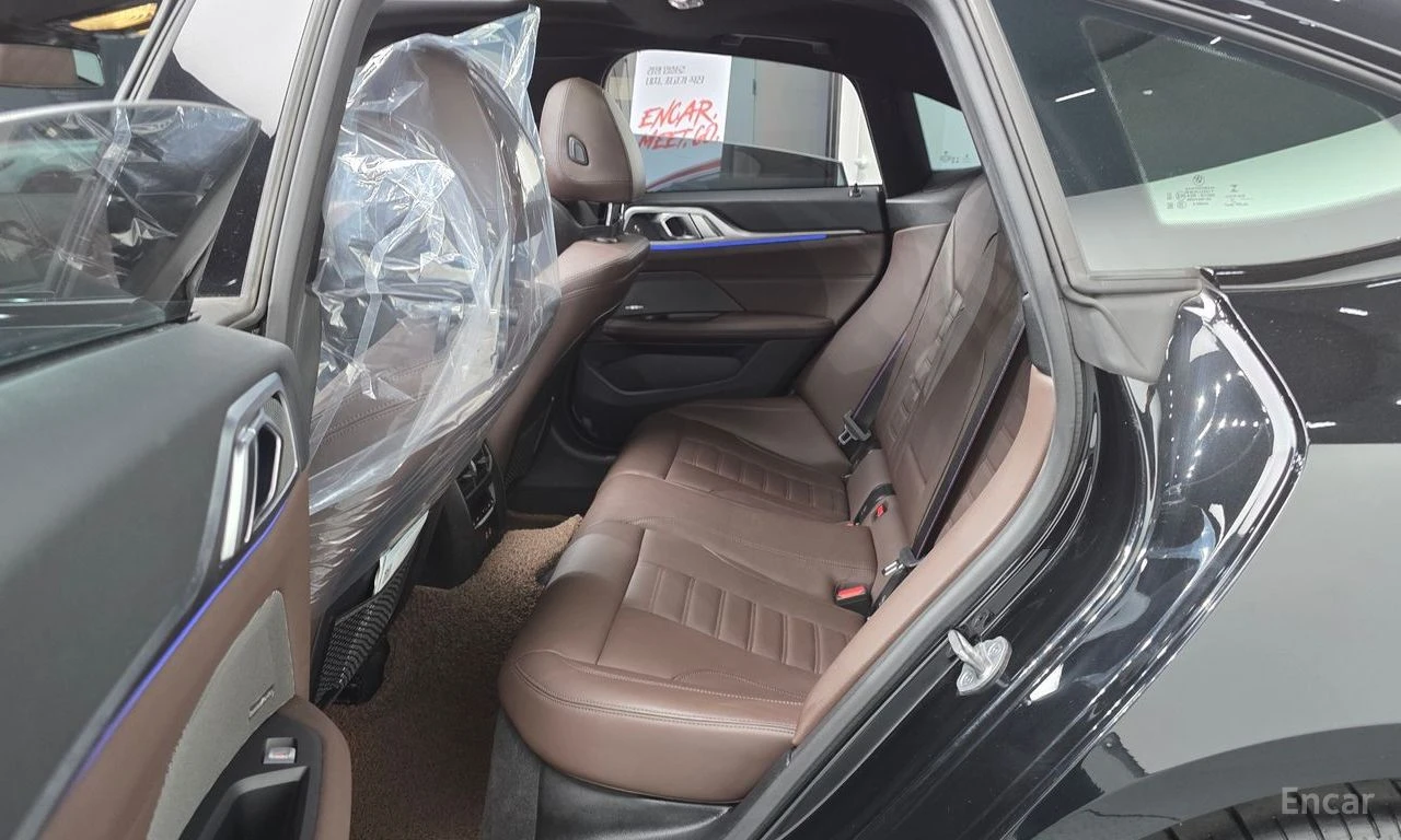 BMW 420 i M SPORT Gran Coupe* HARMAN KARDON* 360* ХЕДЪП* , снимка 13 - Автомобили и джипове - 54913903