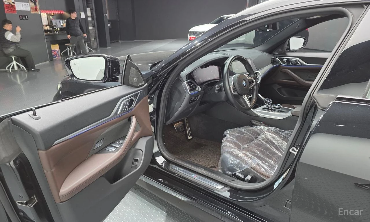 BMW 420 i M SPORT Gran Coupe* HARMAN KARDON* 360* ХЕДЪП* , снимка 6 - Автомобили и джипове - 54913903