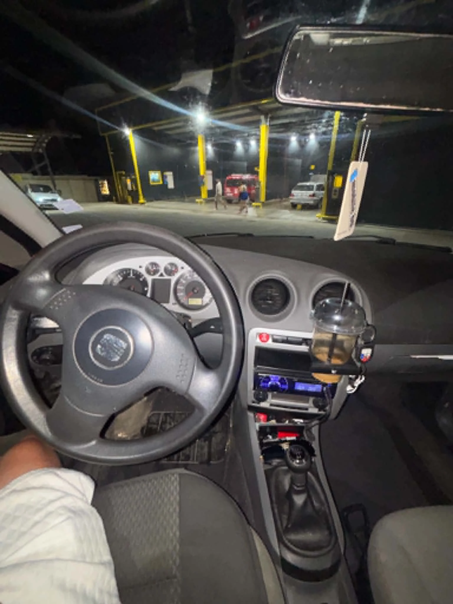 Seat Ibiza, снимка 2 - Автомобили и джипове - 54961189