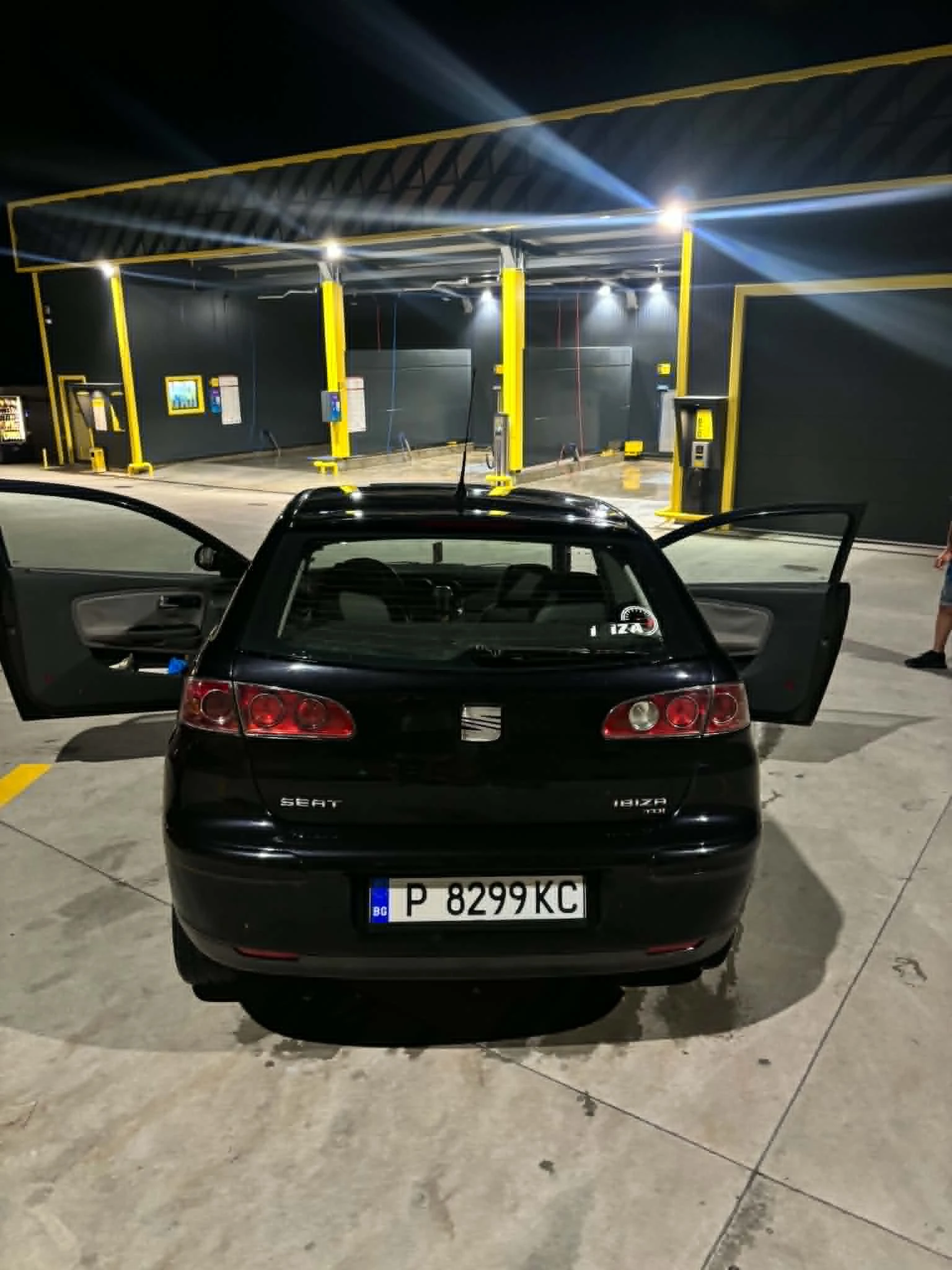 Seat Ibiza, снимка 8 - Автомобили и джипове - 54961189