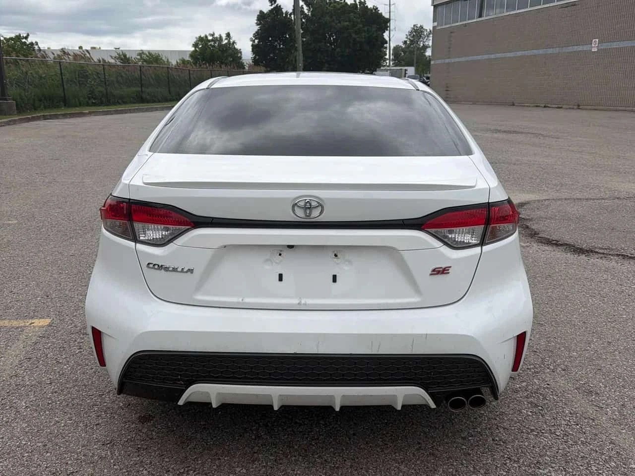 Toyota Corolla * SE CVT * CARFAX * ОПЦИЯ ЗА ФИНАНСИРАНЕ, снимка 4 - Автомобили и джипове - 54963484