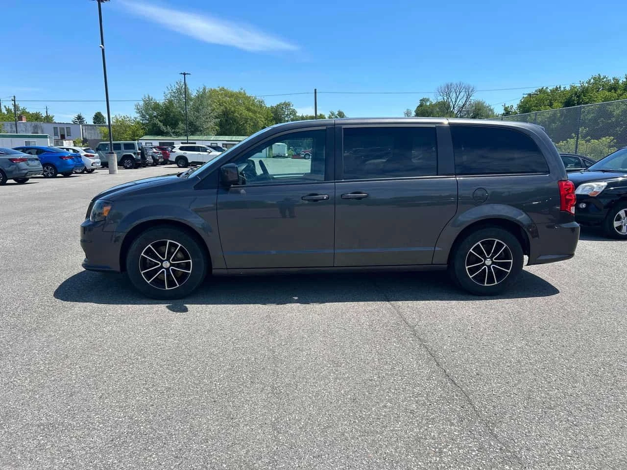 Dodge Caravan * GT * АВТОКРЕДИТ БЕЗ ПЪРВОНАЧАЛНА ВННОСКА* , снимка 2 - Автомобили и джипове - 54965647