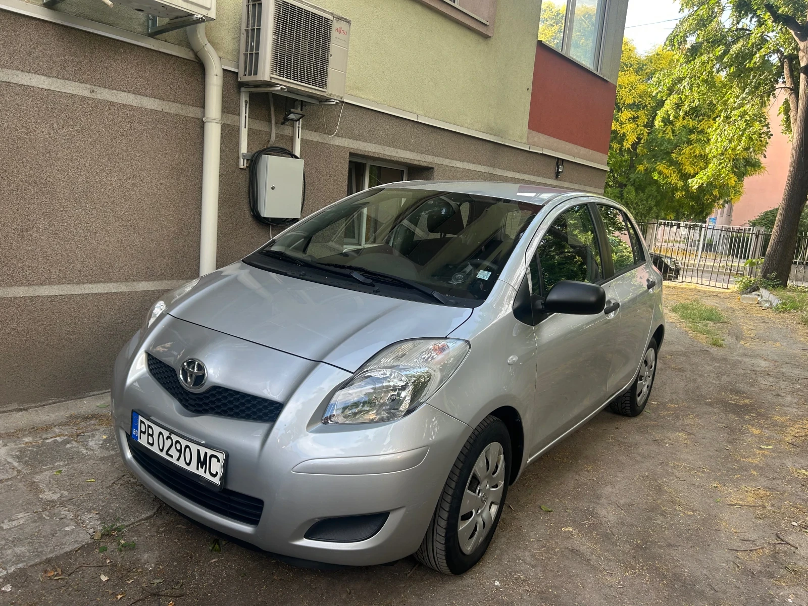 Toyota Yaris 32.500км !!! 1.3i, 101HP, снимка 7 - Автомобили и джипове - 55003797