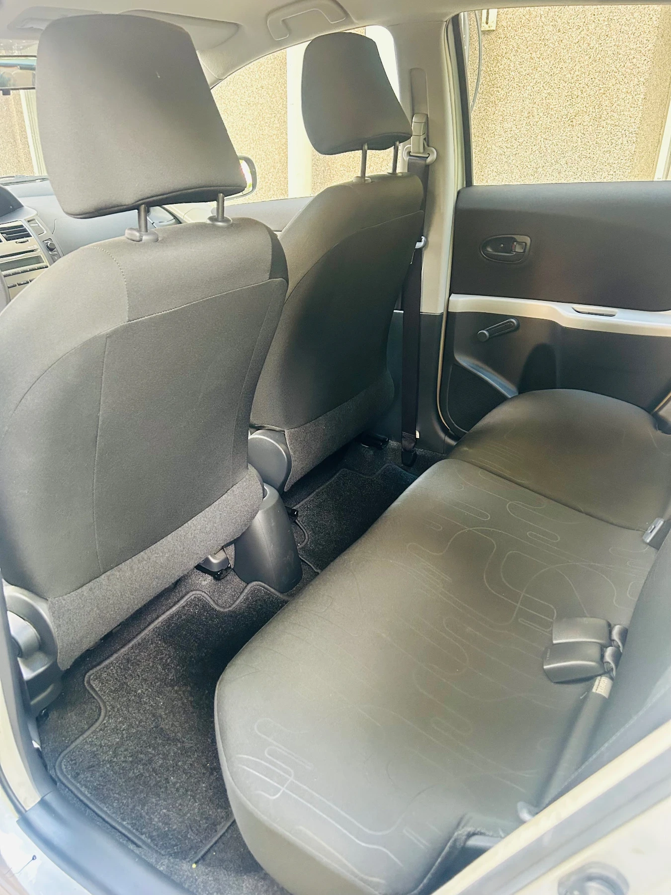 Toyota Yaris 32.500км !!! 1.3i, 101HP, снимка 16 - Автомобили и джипове - 55003797