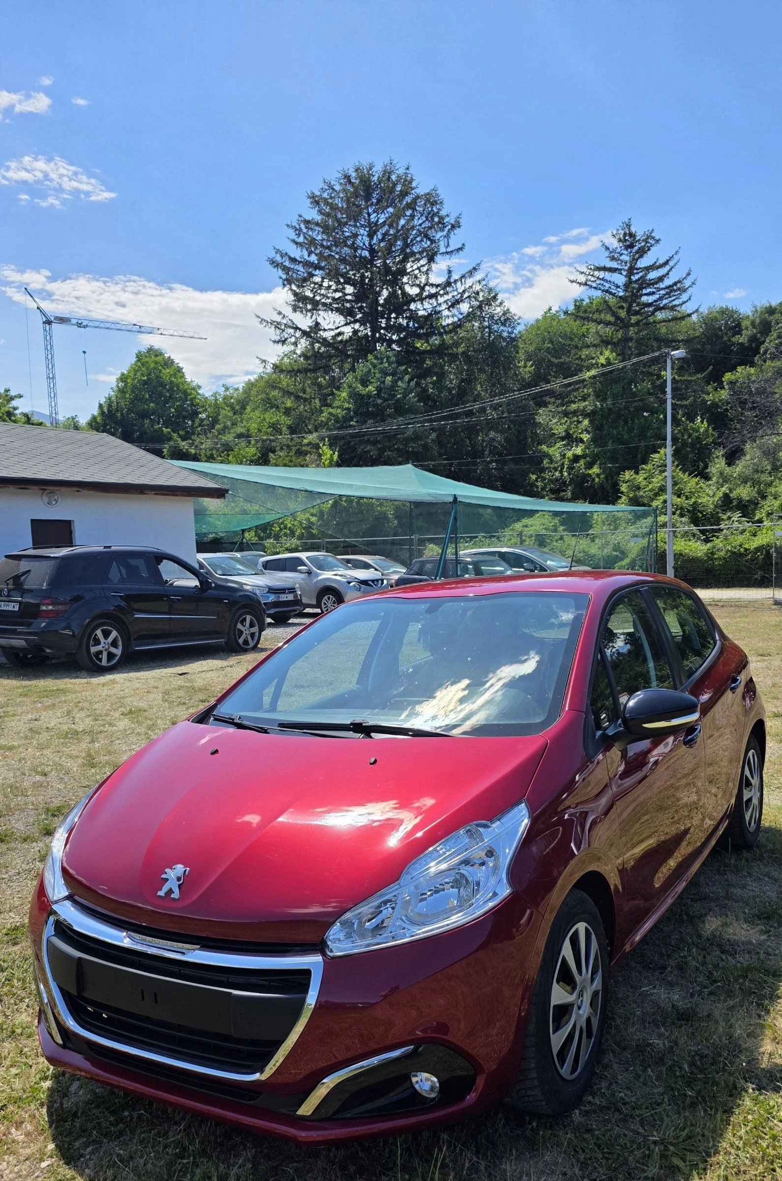 Peugeot 208 1.2i Euro 6B , снимка 2 - Автомобили и джипове - 55007463