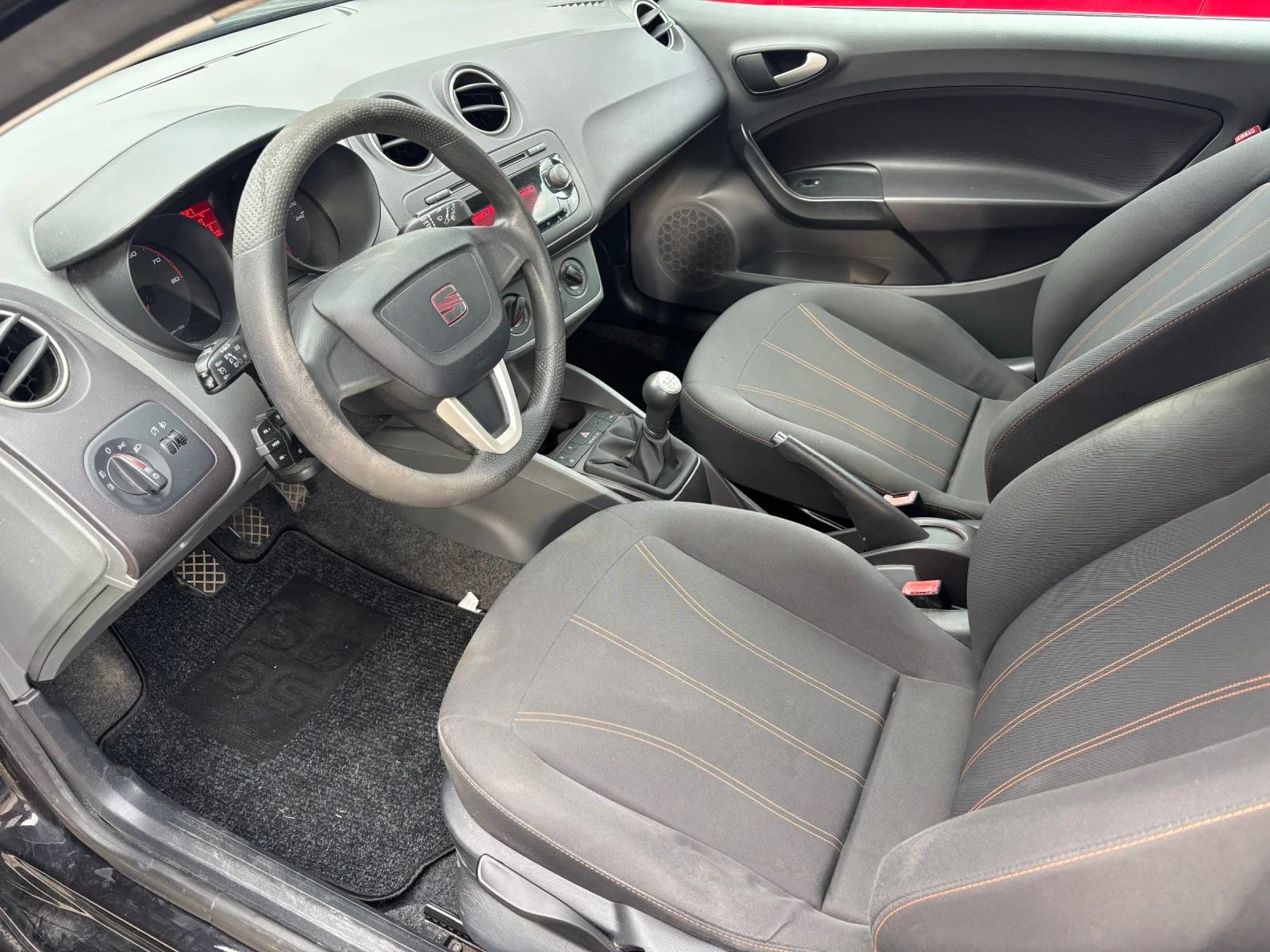 Seat Ibiza 1.4 БЕНЗИН , снимка 8 - Автомобили и джипове - 55267265