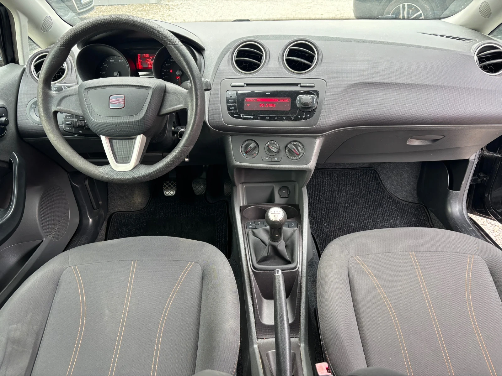 Seat Ibiza 1.4 БЕНЗИН , снимка 12 - Автомобили и джипове - 55267265