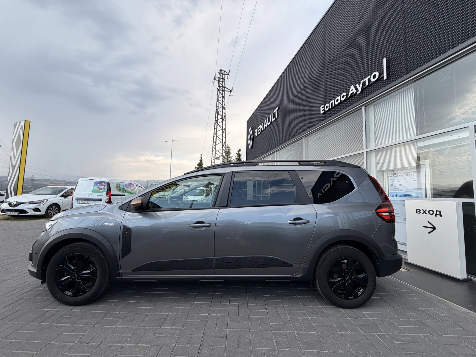 Dacia Jogger 1.0Tce/100к.с./ECO-G/EXTREME, снимка 4 - Автомобили и джипове - 55926891