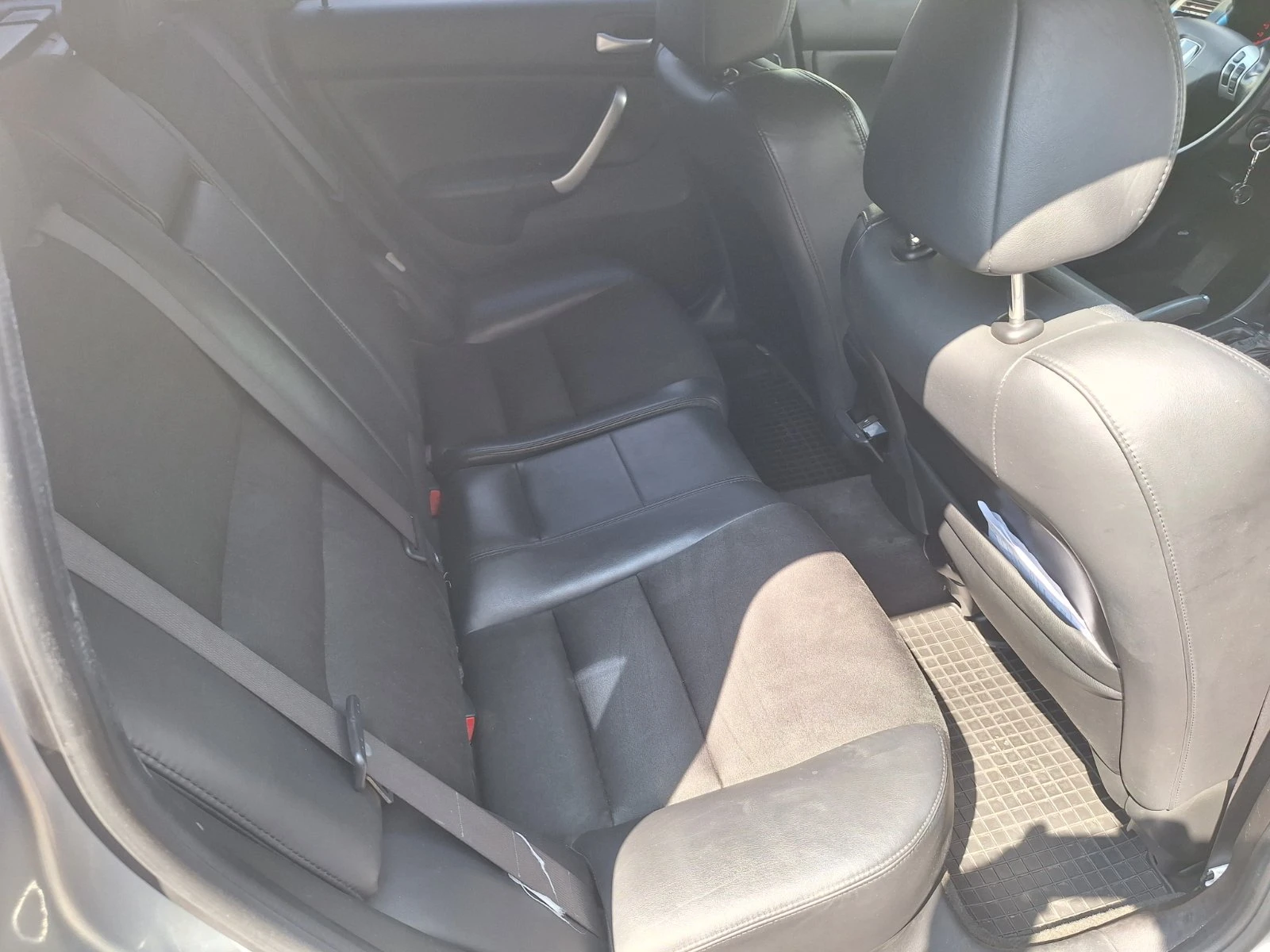 Honda Accord 2, 4 Vi-TEC, снимка 12 - Автомобили и джипове - 56135744