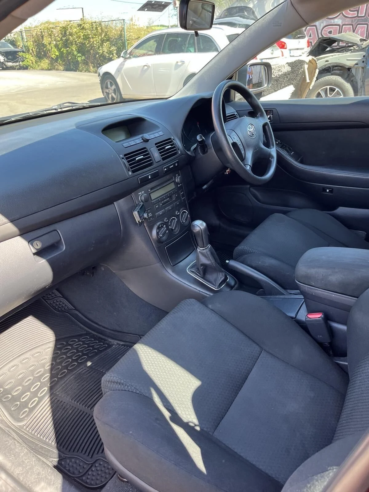 Toyota Avensis, снимка 13 - Автомобили и джипове - 56505290